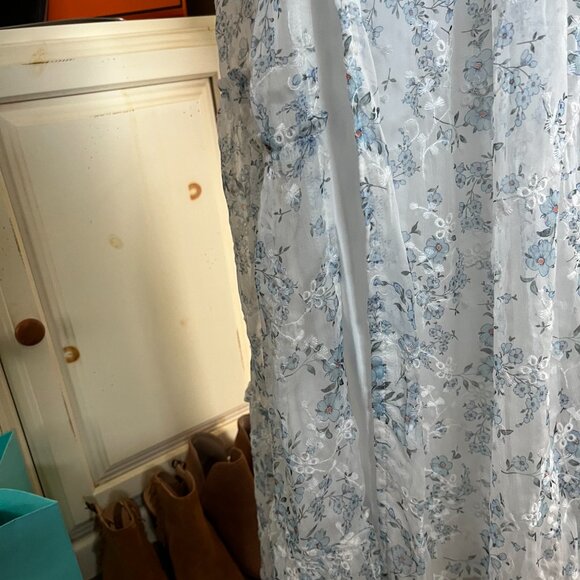 White floral maxi dress - Picture 6 of 7